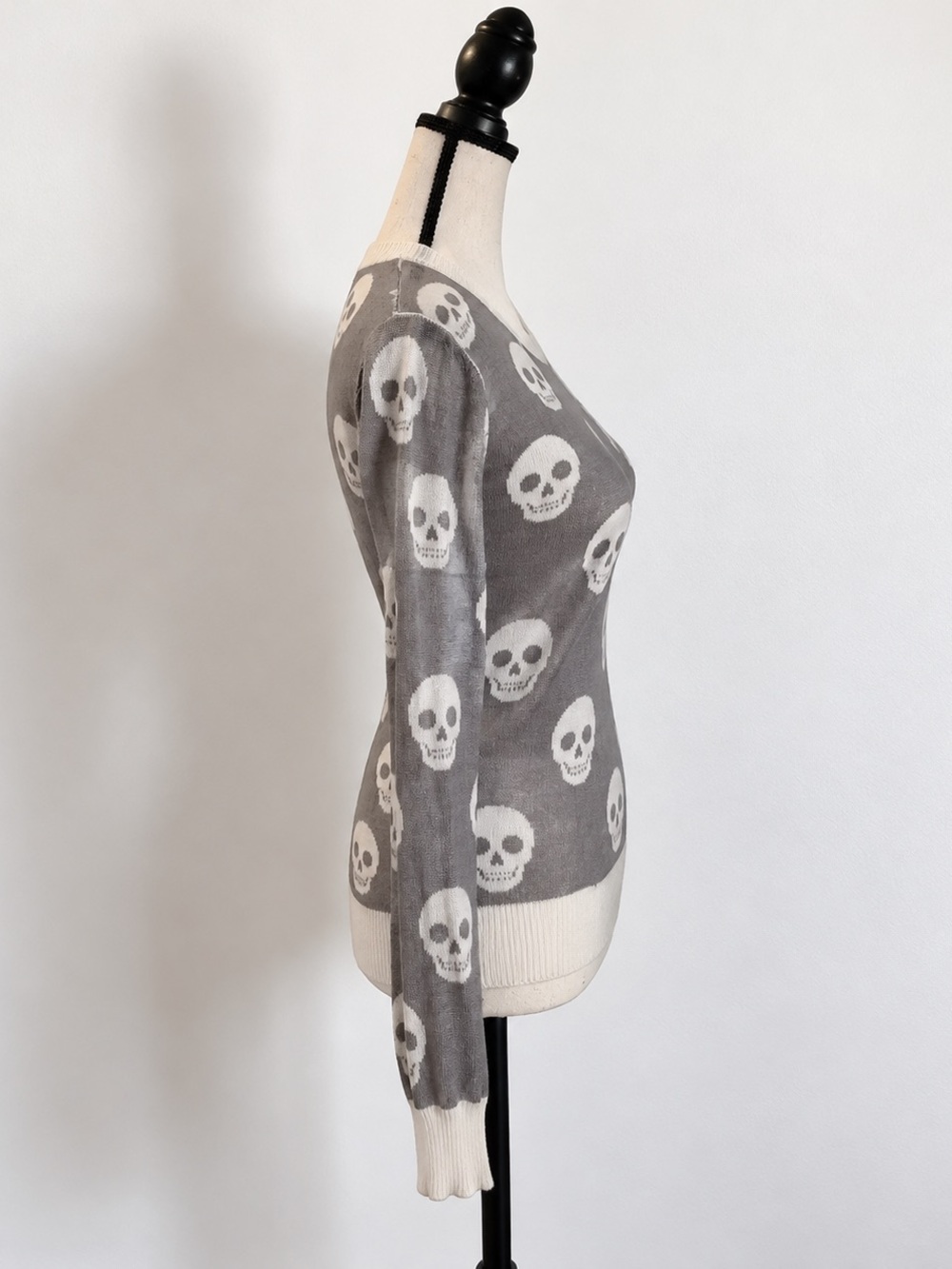 Zenana Gothic Skull Knit Sweater Gray Ivory Grunge -Small - Picture 3 of 6